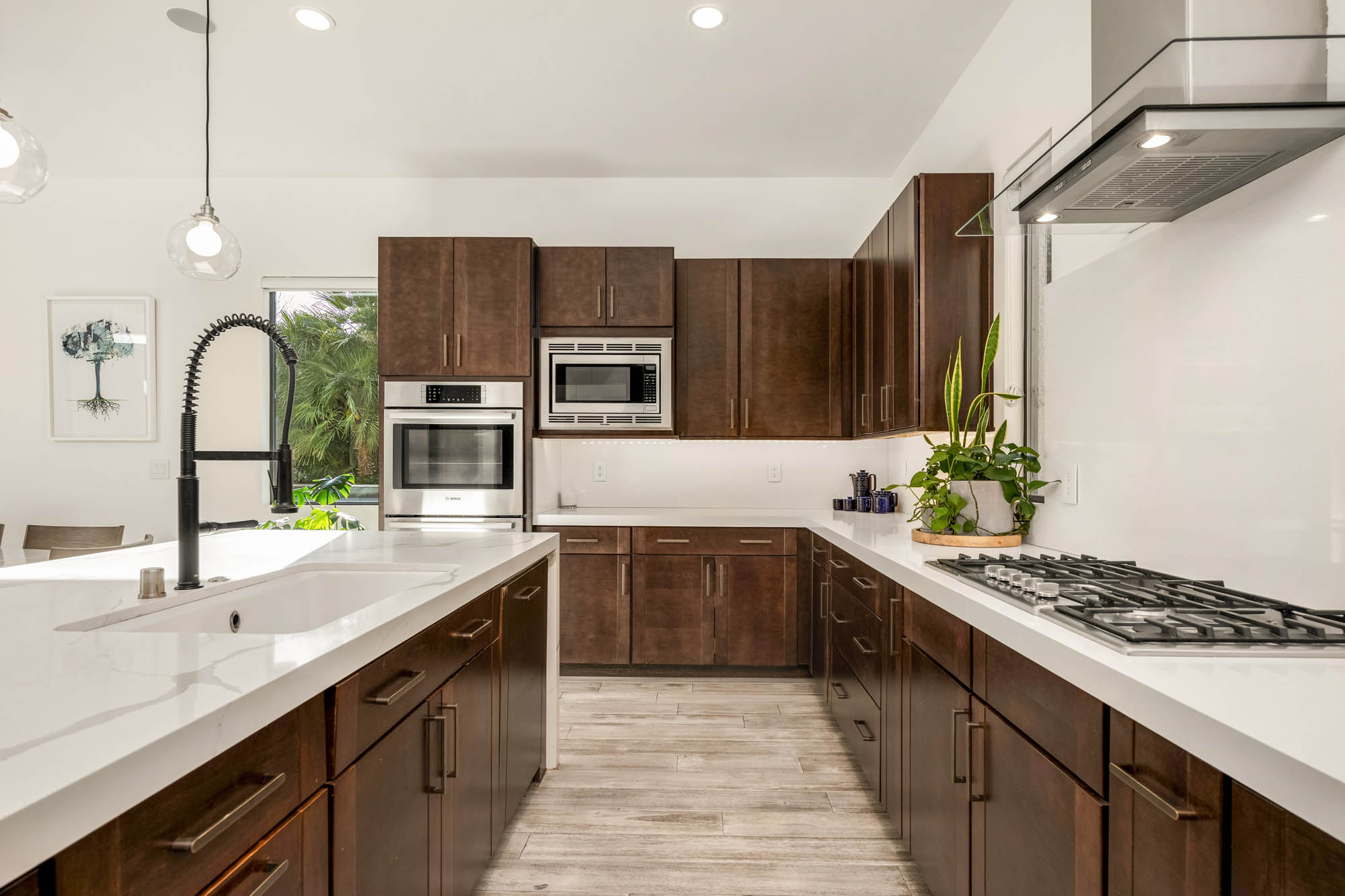 Modern vs. Contemporary Interior Design - Fredric Alexander Interiors ...
